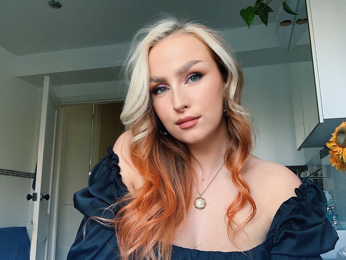 alongcamelib's tweet photo. ya girls a ginge https://t.co/8F2hQIyMzV