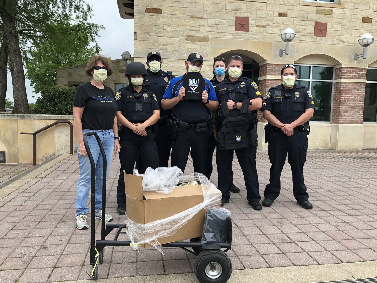 Jess Robledo tweet media