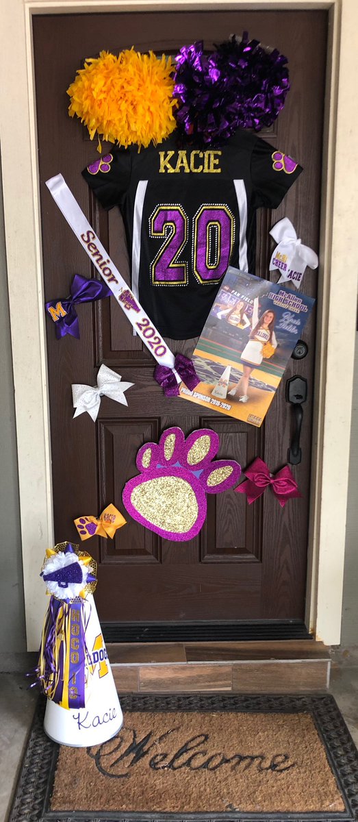 Two more fun senior doors! Shout out to Kacie and Susan!! Have you decorated your senior door yet? We are using the first 26 we get as dividers in the Index of the yearbook. Send them in! <a href="/mchipride/">Dr. Albert Canales</a> <a href="/mchicheer/">Mchi Cheer</a> <a href="/McAllenISD/">McAllen ISD</a>