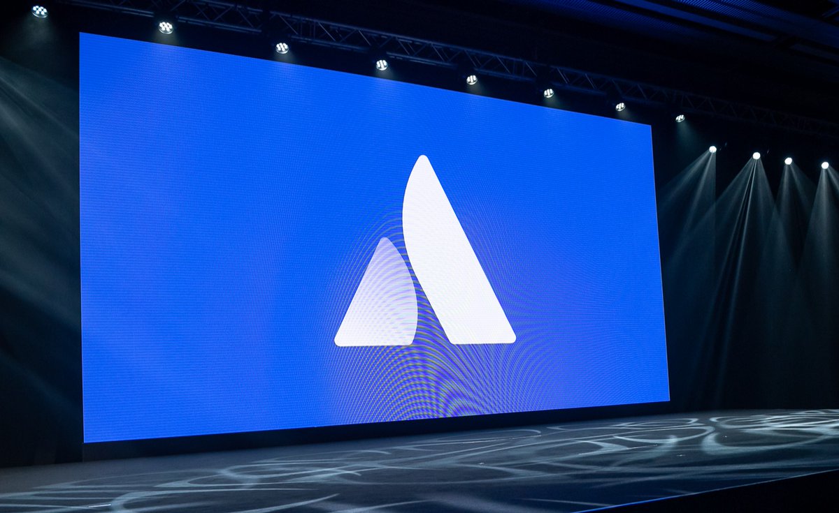 Atlassian's tweet photo. Only a few hours left of #AtlassianRemoteSummit! Tune in to our demos and breakout sessions now to hear from Atlassian leadership and our inspiring customers → https://t.co/Q8QJ5hkppV
#AtlassianSummit #EmbraceRemote https://t.co/JEdGznHWWI