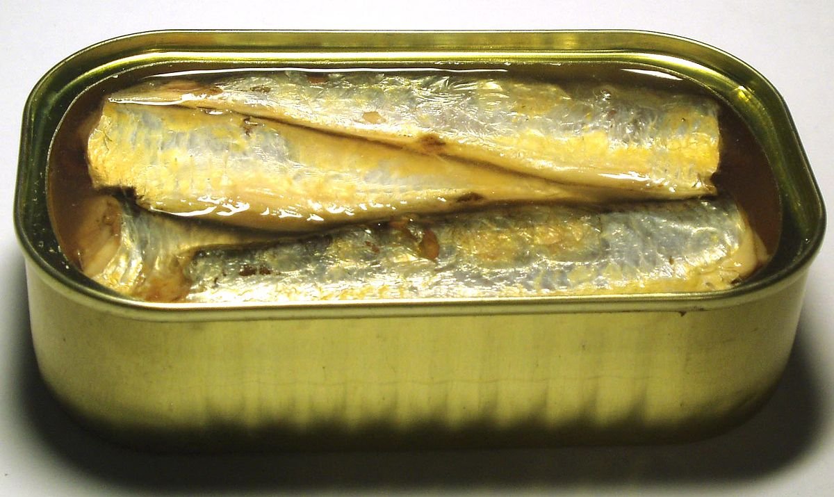 grebnuht's tweet photo. On va mettre les choses au clair : RT pour une boite de sardines / FAV pour Afida Turner https://t.co/kJYcfy5Css