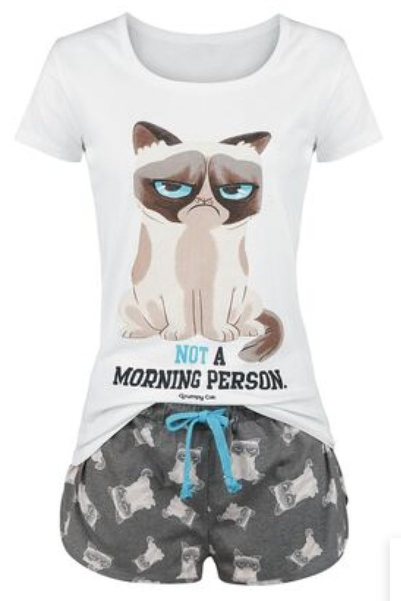 laaluula's tweet photo. Must get this.. #jammies #hateearlymornings https://t.co/QN8YpbZoPk