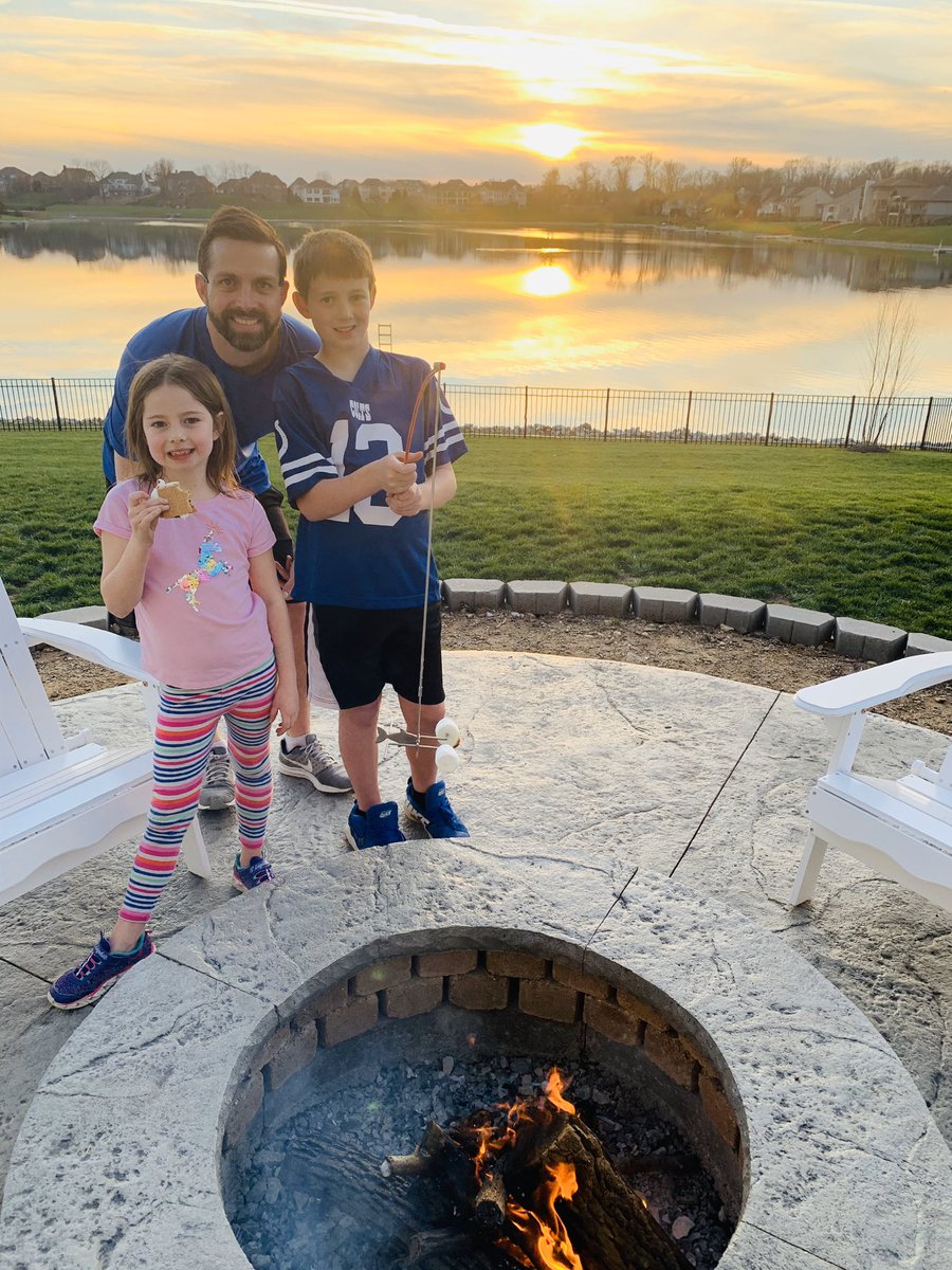 #4 Find something that makes you happy-Making s’mores with my family! #gratitudechallenge <a href="/NoblesvilleIN/">City of Noblesville</a> <a href="/CityofWestfield/">Westfield, Indiana</a> <a href="/WstfldWelcome/">Westfield Welcome</a>