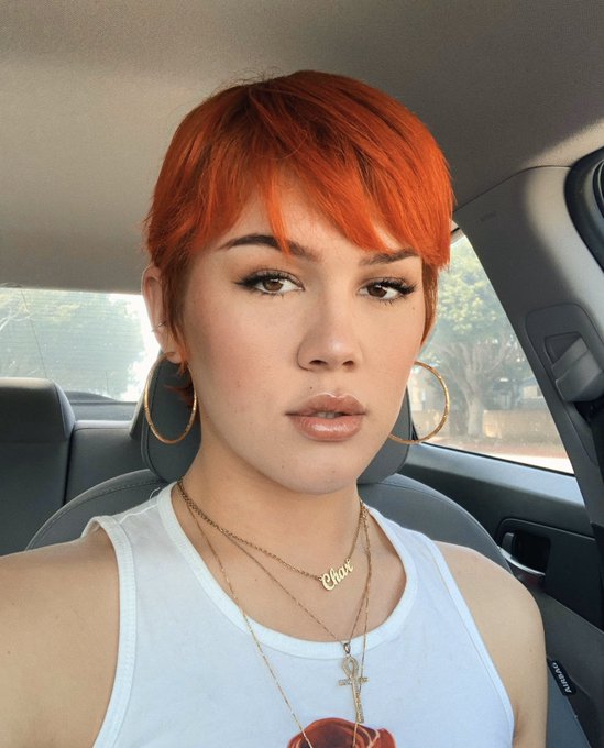 if annie lennox and bowie had a baby https://t.co/fXq1m3LcqI