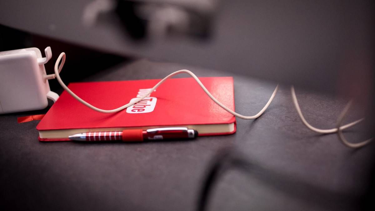 KeelySaye's tweet photo. A guide to hosting virtual events on YouTube - Think with Google https://t.co/0bksCWatCT https://t.co/AKVuYoSvfq