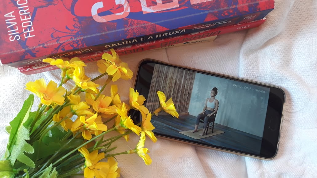 ninaeuma's tweet photo. durante a quarentena, fotografei a minha rotina e novos hábitos no #moodboard de março!

📸: https://t.co/i3rF0dUX43 https://t.co/tlg7ZlElT5