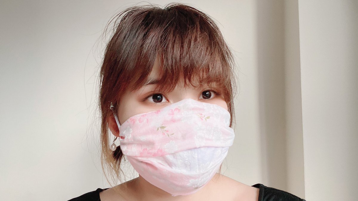 Wanted a mask for grocery shopping but didn’t want to contribute to NY’s PPE shortage for medical workers, so I learned to make this reusable, no-sew home version from the Japanese Creations blog. THREAD
