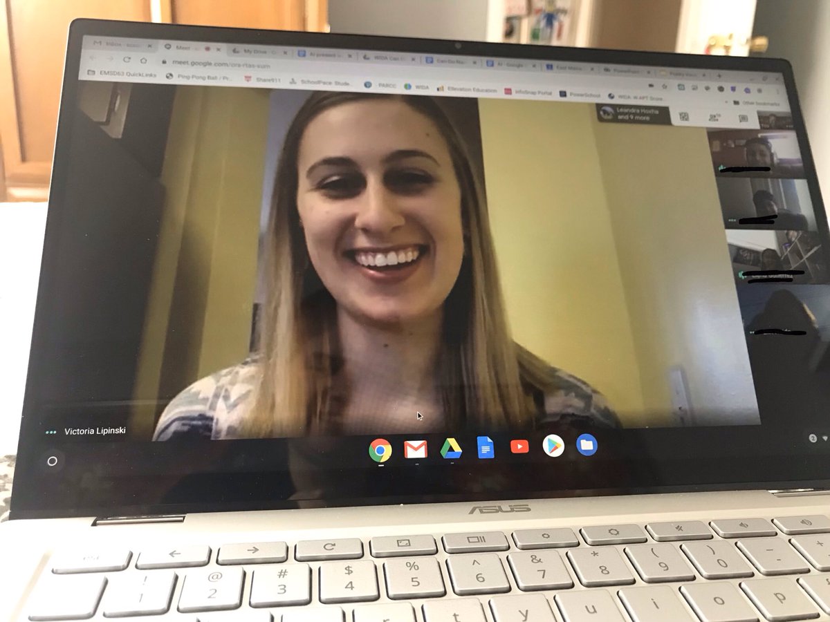 SCosta63's tweet photo. Loved seeing all the smiling faces! We even went on a virtual field trip. A student stepped outside and showed us Melzer! @MrsCDouglass @MelzerMLions https://t.co/WiJ4x9BABv