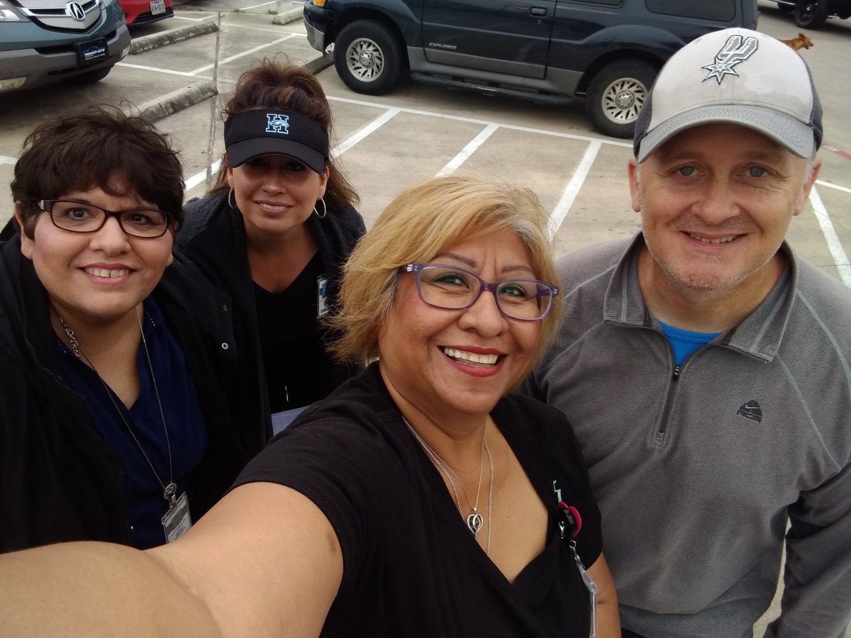 nisdhr's tweet photo. “It has generally been my experience that the very top people of truly great organizations are servant-leaders.”-Stephen Covey @NISD @briantwoods1 @safoodbank @rbfcu @NISDJonesSTEM @NISDJones @NISDLearningTre @nisdhr https://t.co/eraF22wJxN