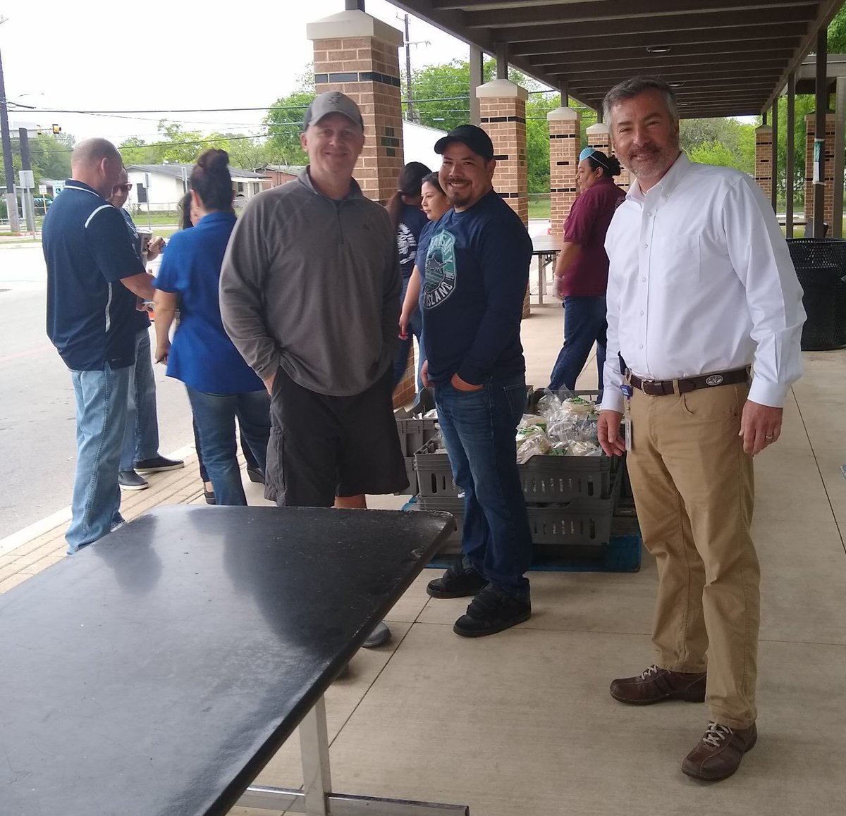 nisdhr's tweet photo. “It has generally been my experience that the very top people of truly great organizations are servant-leaders.”-Stephen Covey @NISD @briantwoods1 @safoodbank @rbfcu @NISDJonesSTEM @NISDJones @NISDLearningTre @nisdhr https://t.co/eraF22wJxN
