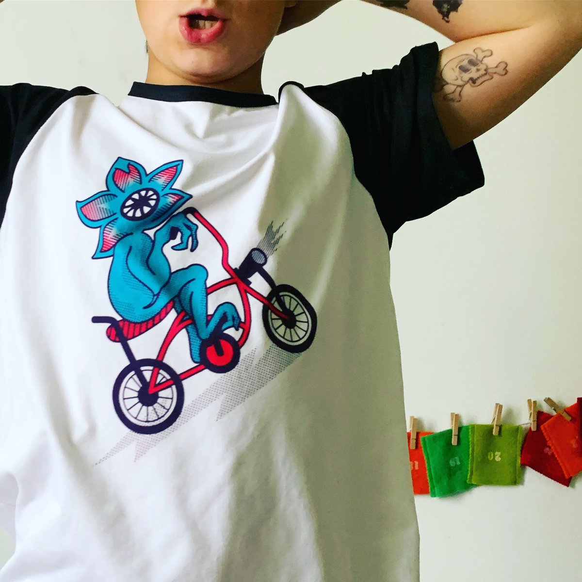 stndpfrbrmptn's tweet photo. time to close #day2 #30daysofbiking with a #notriding #snapshot this #april comes full of #strangerthings #aranotoca @salut_cat us heu passat 3 pobles amb l’anunci que heu tuitat 😡 https://t.co/KyDALUhGXG