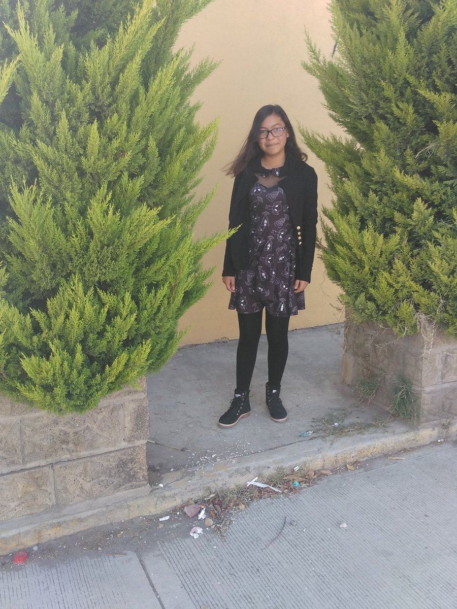 stephanycitlal1's tweet photo. @OyePonchoYezka
@Oye897
@maniaticosdeoye
#ExtrañoDeMiVidaNormal
#ExtranoDeMiVidaNormal salur a caminar con mi mami https://t.co/H8kHgf6m5C
