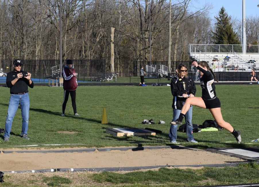 stack2001's tweet image. so sad to see my senior year be cut short. thanks @neal_roahrig for letting me bug you the past 4 years. sure will miss it! #rolltigers