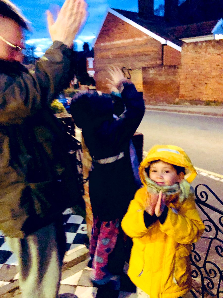fionadoggett's tweet photo. #ClapForCarers on the streets of Ipswich. Before the applause, we saw the blue lights of an ambulance rushing by. And later, the yellow lights of an AA recovery vehicle. All out there selflessly serving. We salute you. Thank you. #ClapForOurCarers #ClapForKeyWorkers #clapforNHS https://t.co/kGeXogFVOM