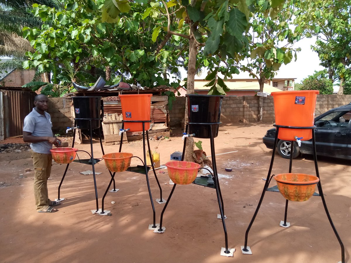 CSDevNet1_Steve's tweet photo. A week after her 1st #COVID19 campaign, @CSDevNet1 again in collaboration wit @WAInitiatives donatd another 4sets of hand washing Facilities in strategic locations at Anyigba, Dekina LGA of Kogi State.
@PACJA1 @msimire @FanwoKings @kogipheoc @kogireports @dino_melaye @renoomokri https://t.co/20bjr9o99D