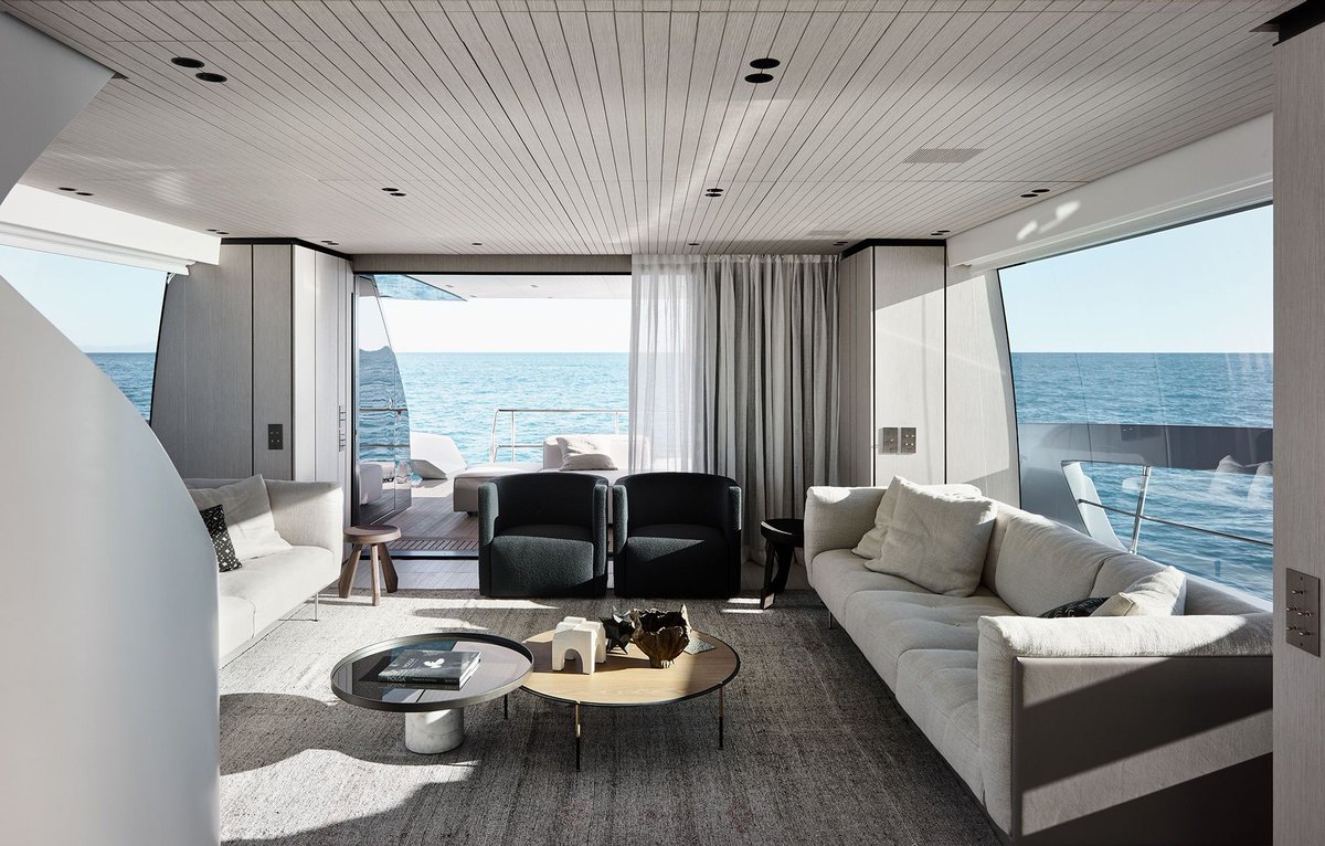 LUMINAIRE_'s tweet photo. #Creative #director for both #Sanlorenzo #yachts &amp; @LivingDivani, #Italian #architect #PieroLissoni imbues his signature #minimalist style for the #interiors of the ship-maker's #SX76 #superyacht. https://t.co/dK6CPaok3z