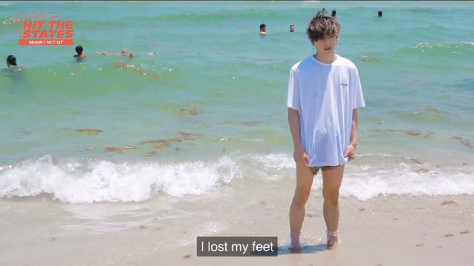 tiny__yong's tweet image. he lost his feet
