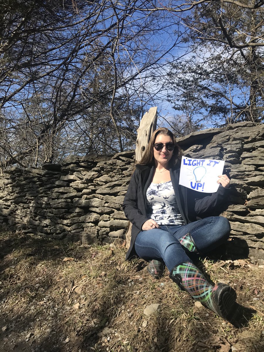 McMahon_HR's tweet photo. โNothinโ but blue skies smiling at me... nothinโ but blue skies do I see...โ โฆ@alcdsb_rosaโฉ ๐ถ #AlcdsbBlueForASD https://t.co/KXqHKBqpQg