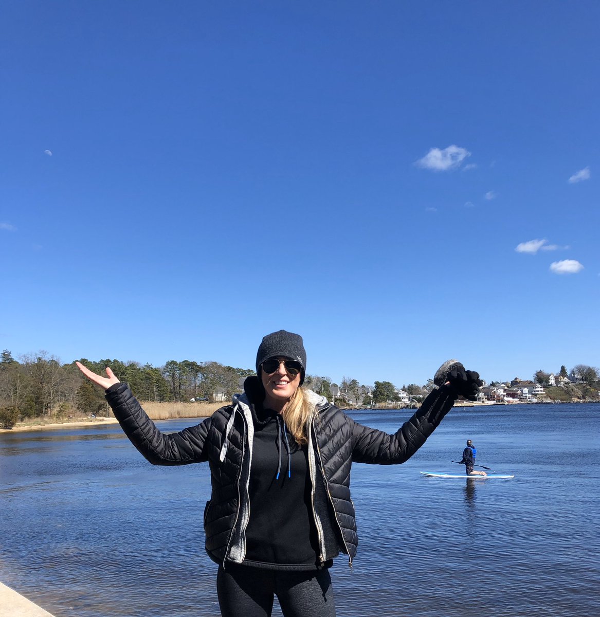 K8OH's tweet photo. My Outdoor Adventure! 🏃🏼‍♀️ I social distanced from the paddle boarder...see behind me! #hooperhuskyspirit https://t.co/HQ1KT6Y2X4
