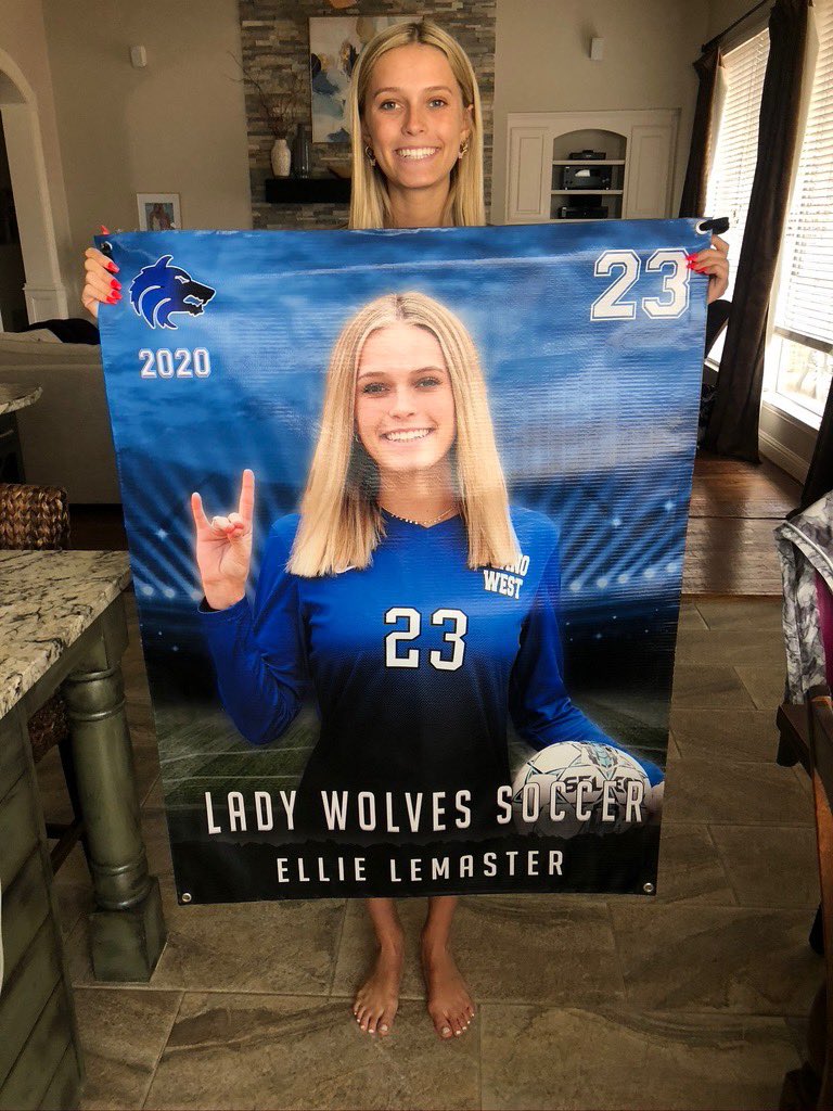 PWLWsoccer's tweet photo. Today #PlanoWestLadyWolves honors our #23 @ellielemaster💙Ellie has been on #LadyWolvesVarsity for 4 yrs and has served as ⚽️👩‍✈️ for 3 years!💙⚽️👊Ellie will attend The University of Oklahoma to major in Psychology w/a minor in Exercise Science! 🎓👏👏👏 https://t.co/xLlPkrakYb