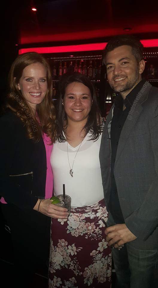 RebaNellFan93's tweet photo. OMG. I cannot believe #ComedyNotConflict was three years ago today! One of my favorite photos in honor of the anniversary! #Bexus https://t.co/r9LegrANPA