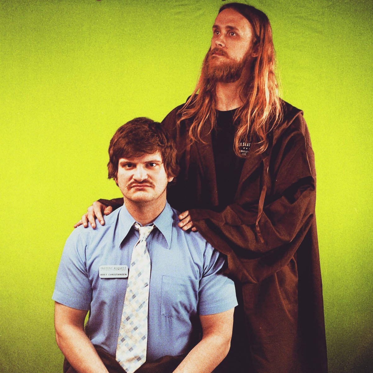 ShirtlessE's tweet photo. Back to a time when we could touch one another.
#shirtlesseon #jerkoffmusicvideo #marktheshark #jesusbret https://t.co/hPd49YRy6O