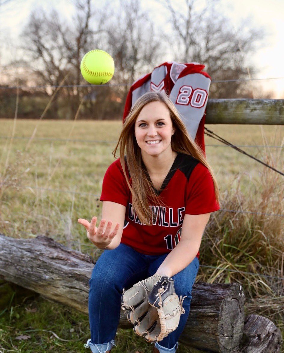 softballdville's tweet photo. Our next senior @Clarabelle_07 

Plans: Marian for Public Health and Army National Guard
Food: burgers and fries
Fact: I’m a swimmer
Softball: cheering with the team during the games https://t.co/e4WMbPEOQY
