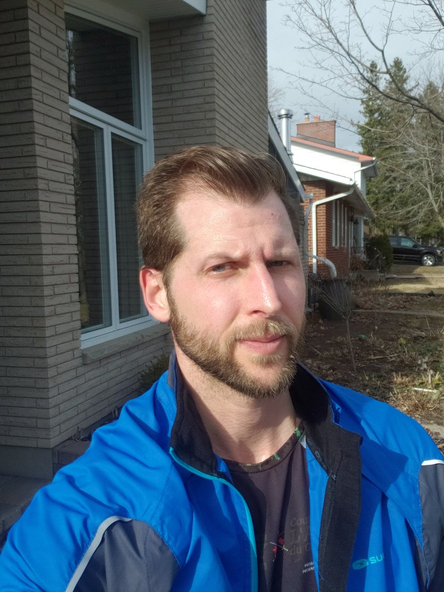 FrankBelair's tweet photo. Blue from top to bottom on today's run for #autismawarenessday and #JamSpiritWeek! Where are you wearing your blue @StJamesOCSB? https://t.co/eCDNZcAnCF