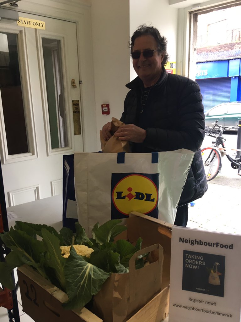 NeighbourfoodL's tweet photo. Well today was hectic! 112 orders, not sure how we did it but we did! Thanks to @davelklad (the legend) and Tom (another legend) for getting the shelving up in time, and to Dorothy who worked so  hard today. Thanks to our suppliers &amp; customers for all your support! #neighbourfood https://t.co/ug2u40o8PW