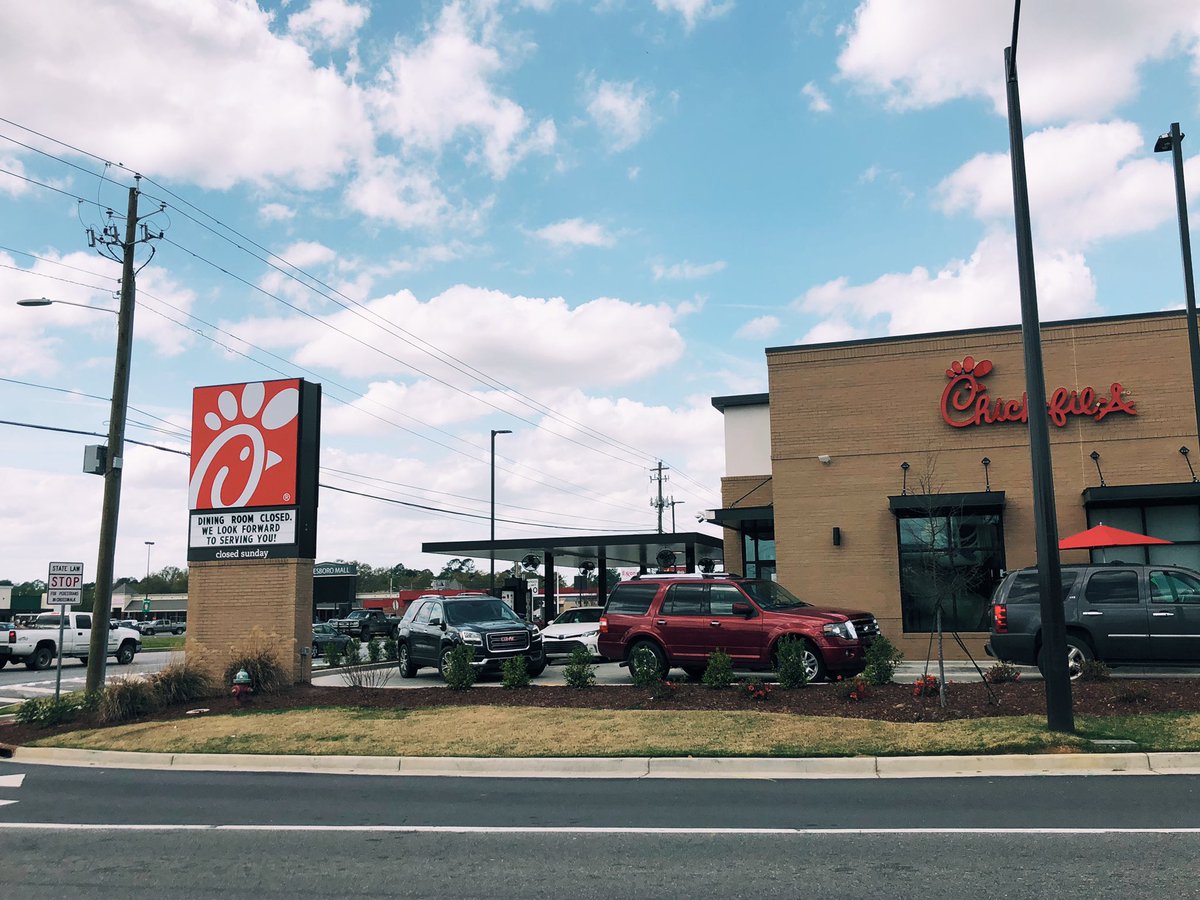 CFAStatesboro's tweet photo. “Why did the chicken cross the road? To prove to the possum that it could be done.” -Chick-fil-A founder, Truett Cathy ♥️ #cfaboro #drivethru #service #itcanbedone https://t.co/RnUwOhtrWL
