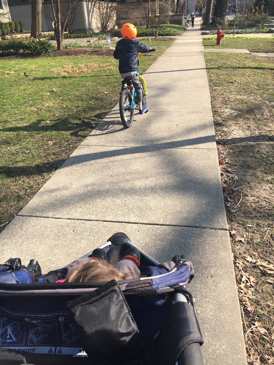 MrsRoskos's tweet photo. Virtual spirit week continues at Whittier!  Today is a day to be active. Perfect weather! #whittierschool97 #weared97 @PCLRobinson https://t.co/NnmN2oztcJ