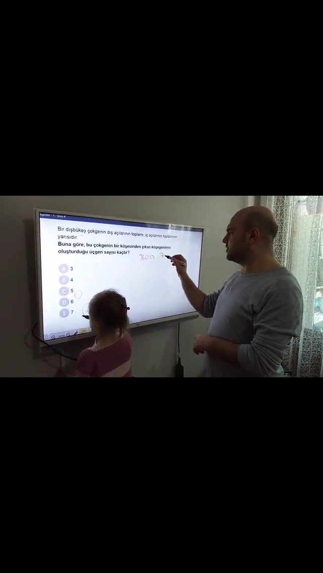 rte_aihl's tweet photo. Eba üzerinden Uzaktan Eğitim sürecimiz devam ediyor. Bunun yanında Matematik Öğretmenimiz Mehmet Çavdar öğrencilerine YouTube üzerinden dersler anlatıyor. @sultangazimem1 @2525Ibrahim https://t.co/0CXDl5sZqh