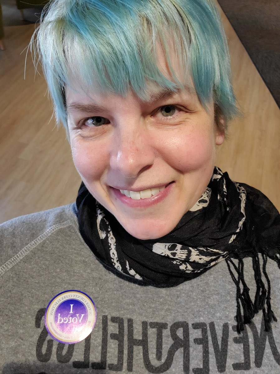 HonortheRaiders's tweet photo. Staff spotlight of the day: Mrs. Colombatto! Mrs. Colombatto is an 18-year veteran and department chair for our Art department. Her favorite thing about being a raider is the sense of community within the Art department and her amazing students and friends that she has made! ... https://t.co/8RuZeZt3nX