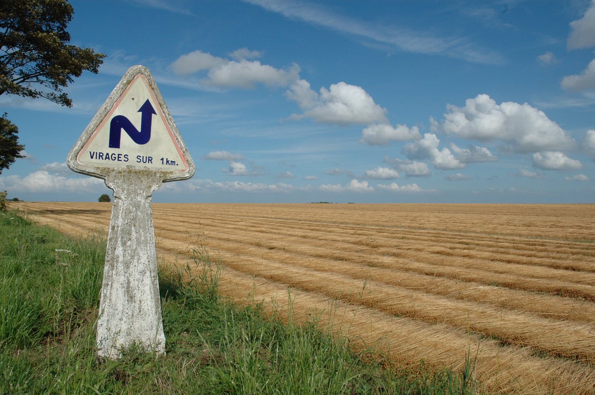HansPeterRol's tweet photo. Great #trafficsign. #Northern #France.

#photo #photographer #photography #blackandwhitephotography #museumphotography #artphotography #art #happy #great #streetphotography #photojournalism #museum #artlovers #decisivemoment #architecture #architecturephotography #visualspasm https://t.co/93dmQXN9w2