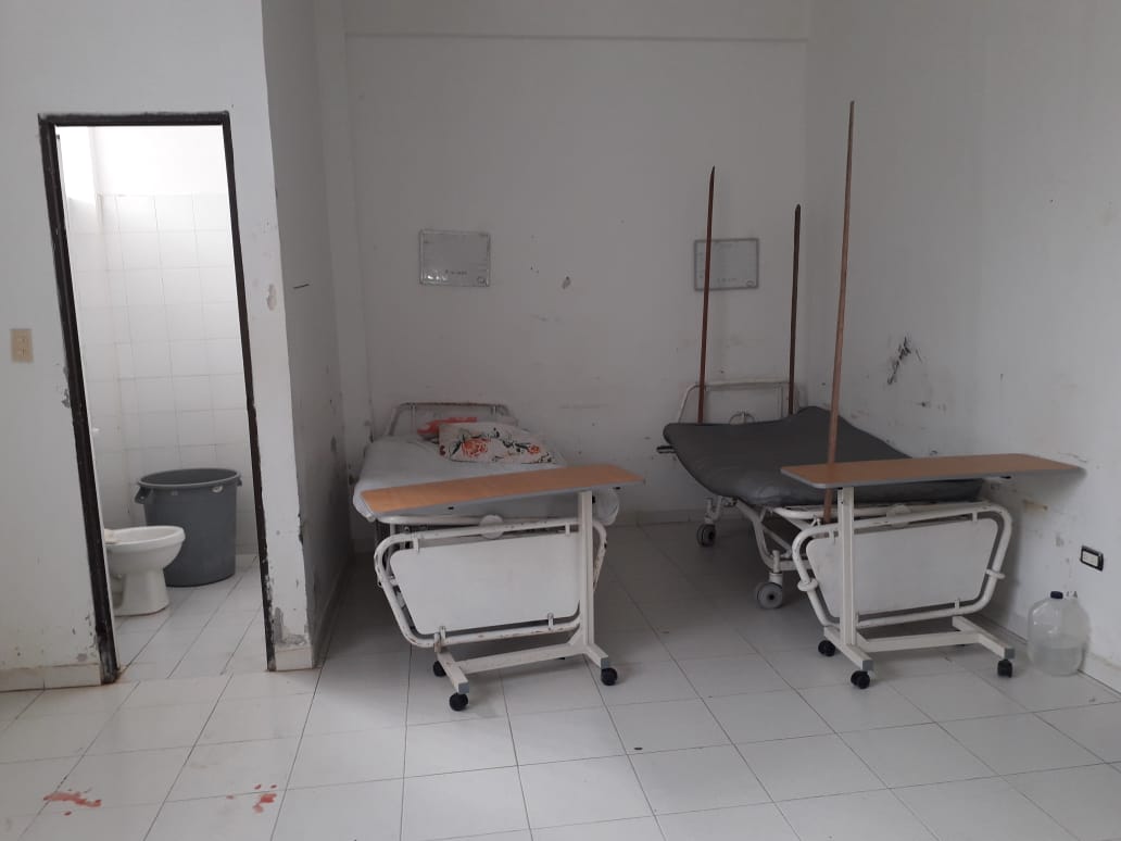 GuapiCostaPacif's tweet photo. Así nos dejó el señor Oscar Angola el hospital de Guapi, hoy flamante gerente ESE Caloto, ay gobernador 🤦🏾‍♂️ @LarrahondoElias @GobCauca @saludcauca y los dineros de las EPS donde están? Nos preguntamos los #Guapireños @MinSaludCol @Diego_Molano @IvanDuque @MinInterior https://t.co/uh6pmptTlh