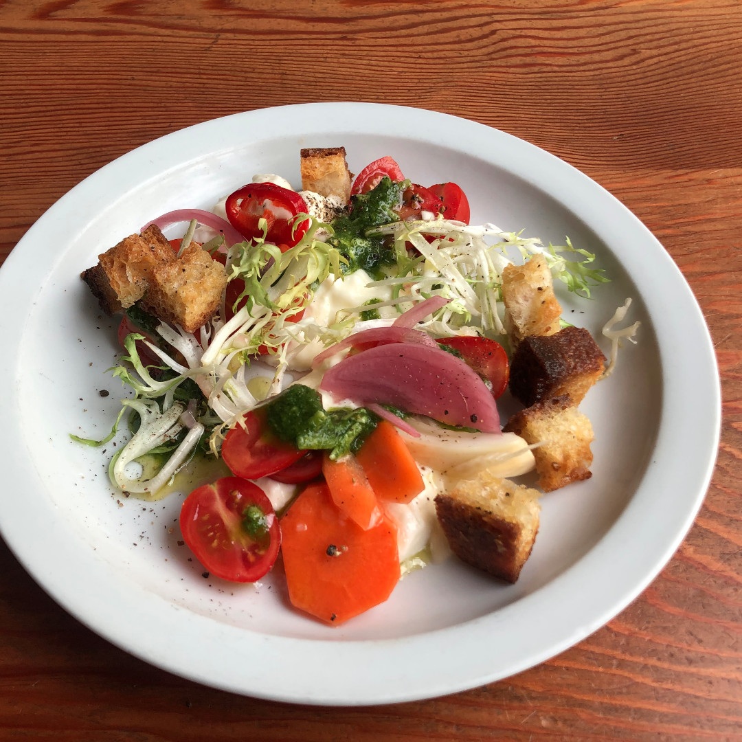 Caprese w/ burrata, cherry tomatoes, frisée, croutons and basil pesto!
.
.
.
.
.
#corsoberkeley #italianfood #Tuscany #Florentine #italianwinelist #housemadecocktails #housemadepasta #salumi #housemadesalumi #berkeleyrestaurants