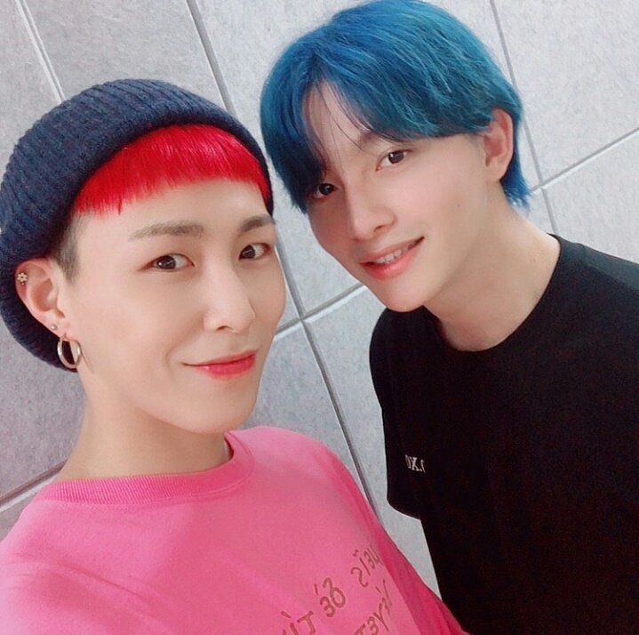 offthecuff_py's tweet image. [📸]02.04.20
•
Actualización de #purplestar_ent en Instagram❣
-
&quot;Primero, nos teñimos el cabello con primavera ❤💙&quot;
•
#OTC #OFFTHECUFF #OFFTHECUFFPY #OTCPY #PETER #LEOKANG