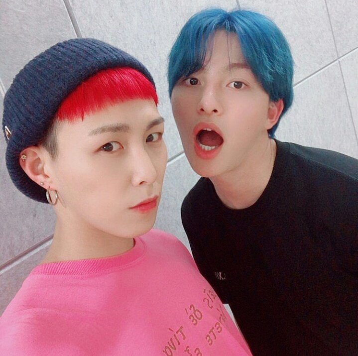 offthecuff_py's tweet image. [📸]02.04.20
•
Actualización de #purplestar_ent en Instagram❣
-
&quot;Primero, nos teñimos el cabello con primavera ❤💙&quot;
•
#OTC #OFFTHECUFF #OFFTHECUFFPY #OTCPY #PETER #LEOKANG