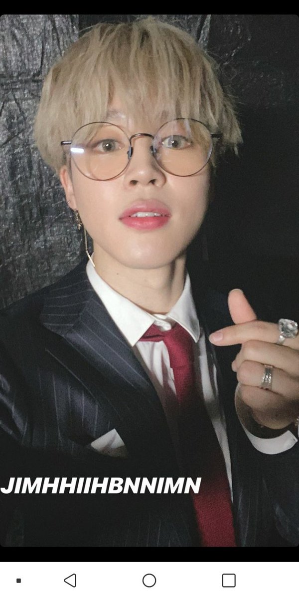 Jeonmiinn's tweet photo. Prince jimin😚✌ https://t.co/2XukIMdaA4