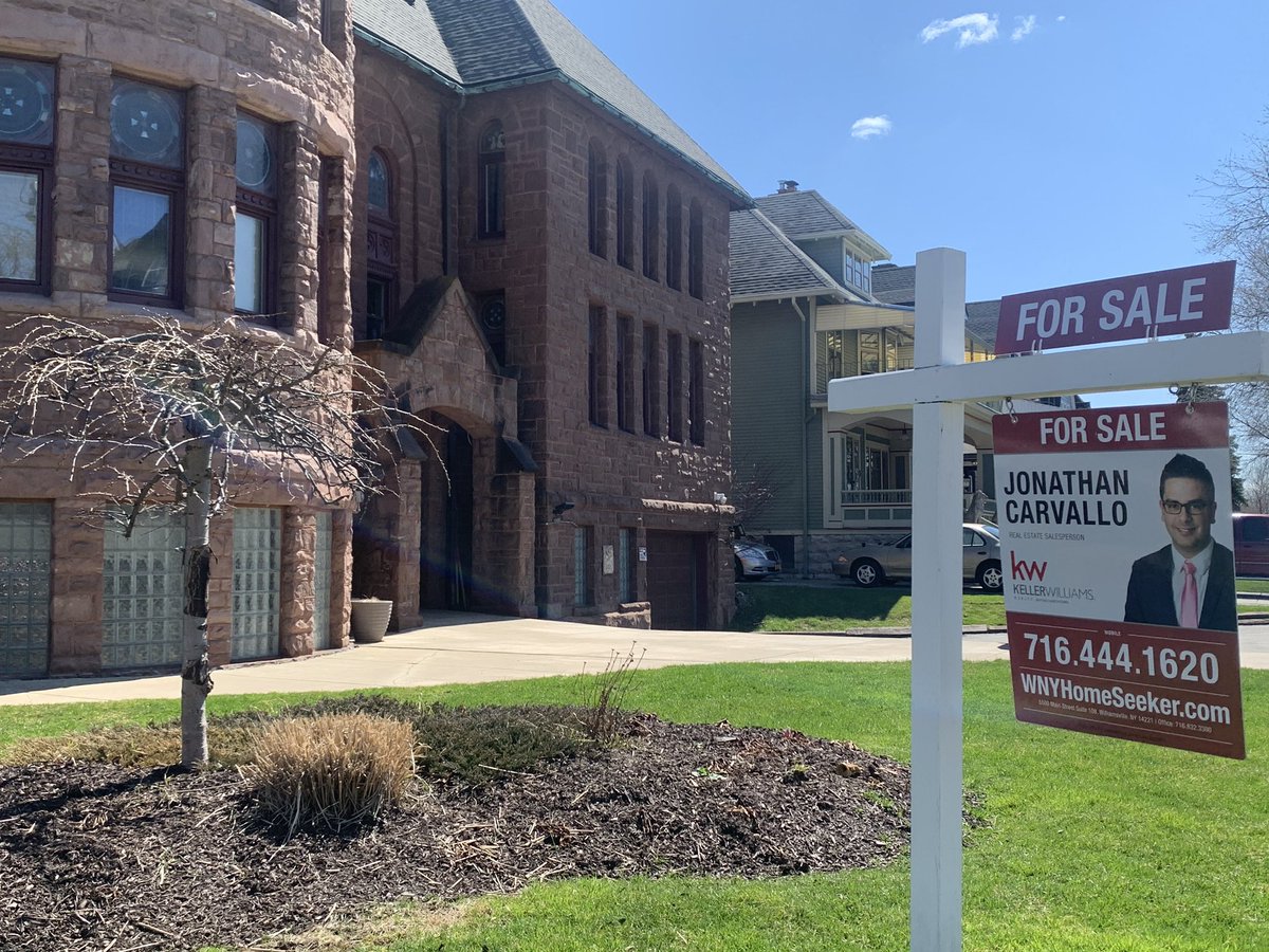 taylor_epps_'s tweet image. How do you buy or sell a home during a pandemic? I spoke with two realtors who are adjusting to the new reality. @JonCarvallo @EVLRealtor @WKBW