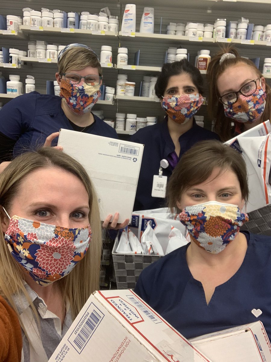 stefany_thomas's tweet photo. 118 deliveries this week...so far!! My team at store 5601 is on fire to keep our patients safe & able to stay home! ❤️#StaySafeStayHome #legendsof37 #FreeDelivery @KearneyCVS @LeinartRebecca @plemons_shawn https://t.co/kqqaFe7DbR