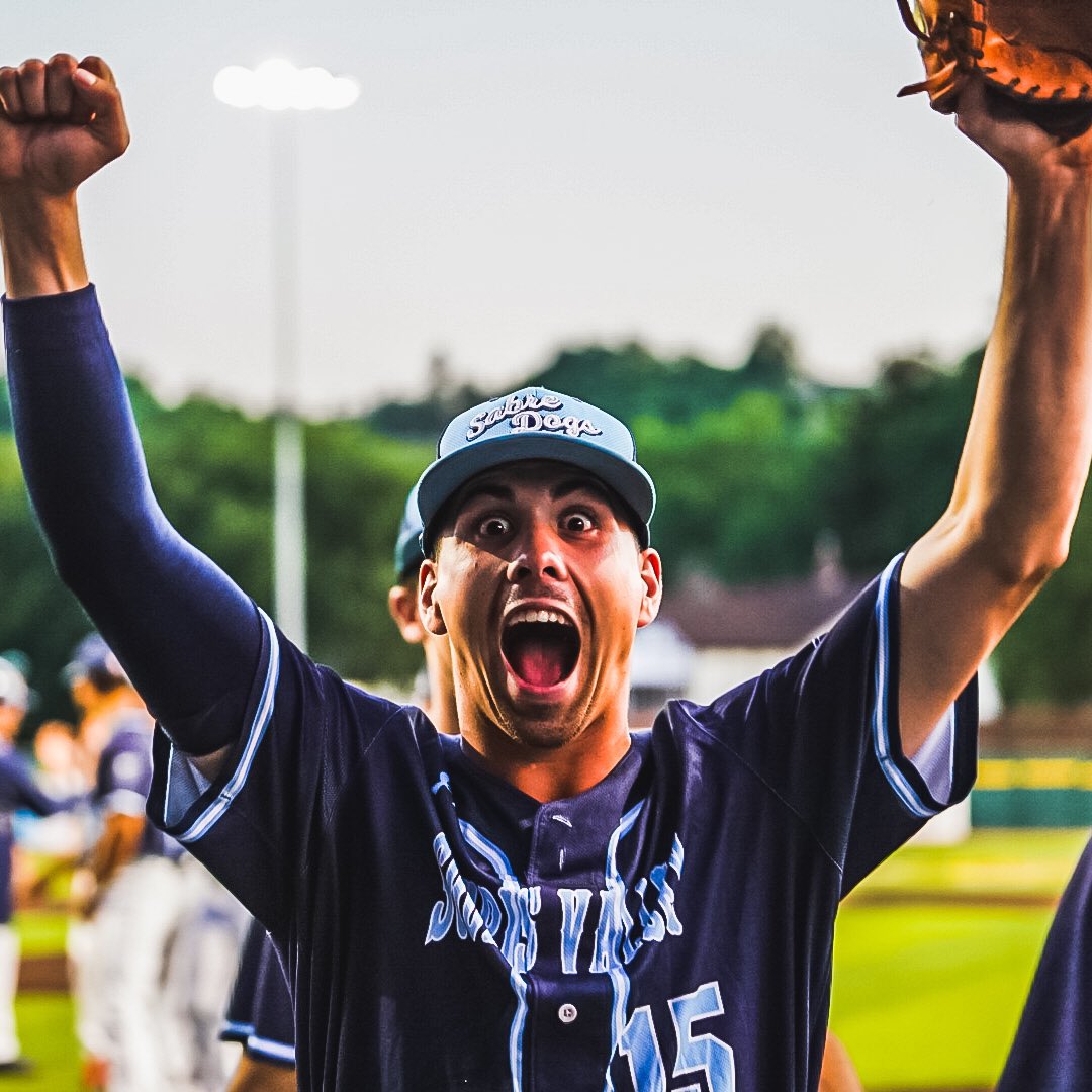 Sabre Dogs tweet media