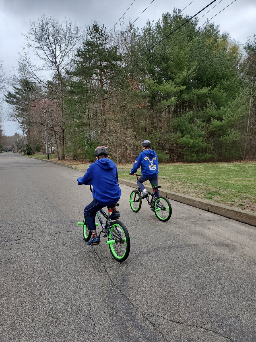 TBailey115's tweet photo. Exercise, parks n rec, tiger shirt, and technology (working with their classes) @OAStuco #tigerspirtit2020 https://t.co/VsCpy5JsLs
