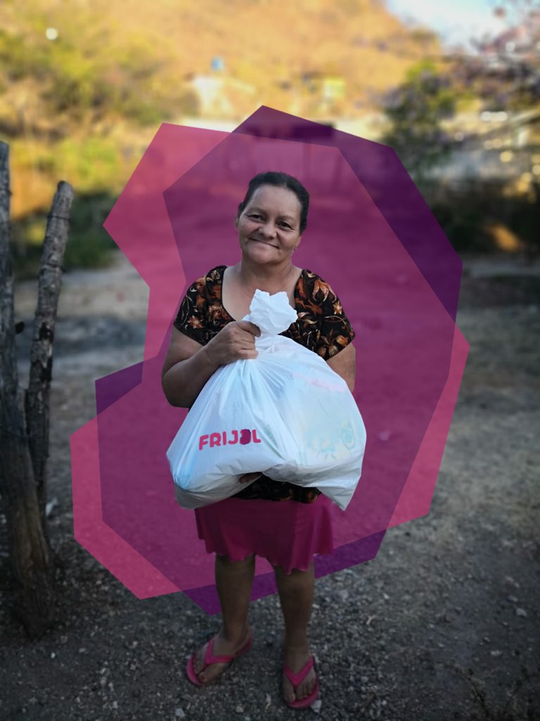 OperacionFrijol's tweet photo. ¡Para ella Frijol lo es todo!

Foto de nuestra primera entrega en La Villeda Morales.

#YoSoyFrijol https://t.co/q6lmnLCpUu