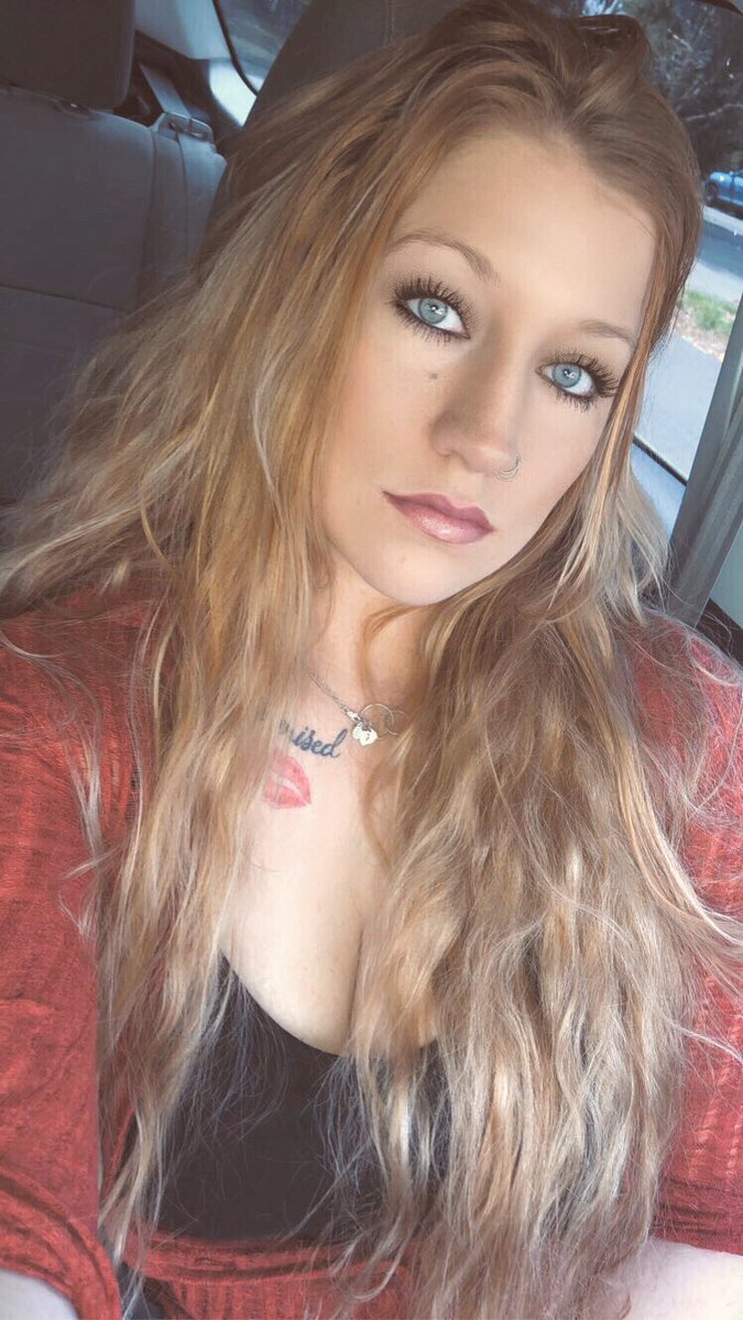 skylerhebert's tweet photo. 💋 https://t.co/fdUe08BuGB