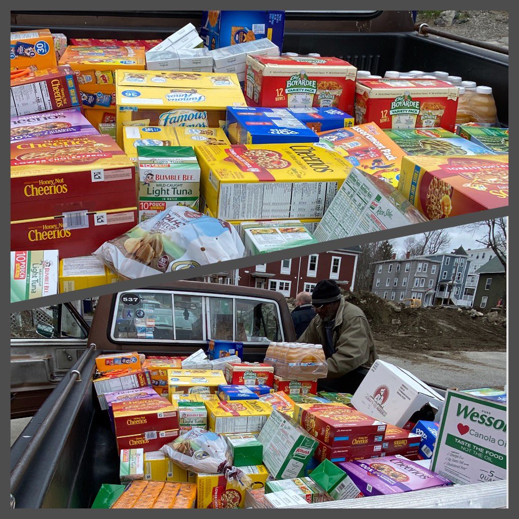 YouthLeadingth1's tweet photo. #Community giving back to the Community. Thank you @ElevateBoston, @Milli380, We Are Better Together Warren Daniel Hairston Project, Ruth Rollins, Squeak,The Breaksfast Spot, all the volunteers, sponsors, and supporters. You are valued. 🙏🏾 #Roxburylove #Feedingcommunities #B2CSO https://t.co/yVqAqVpnTM