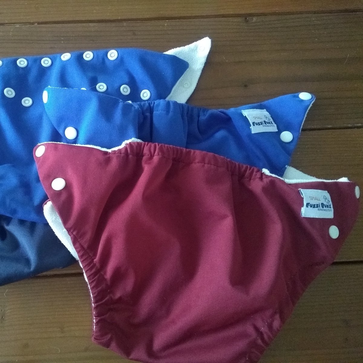 slanczy's tweet photo. @FuzziBunz I received some used bunz, but the elastic is dead - any tips how to fix? https://t.co/G42fXIymIB