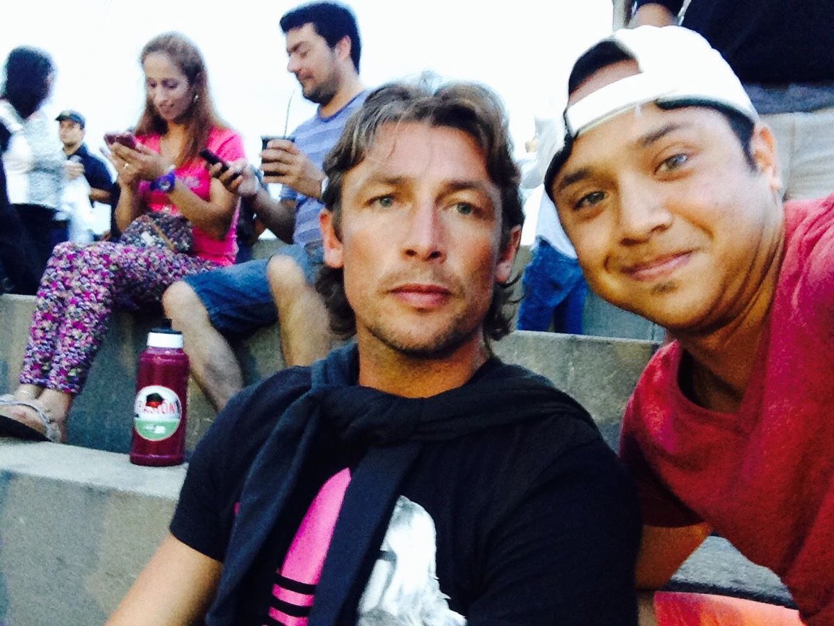 Girebo's tweet image. El día que #GabrielHeinze supo ver fútbol 🤣😆