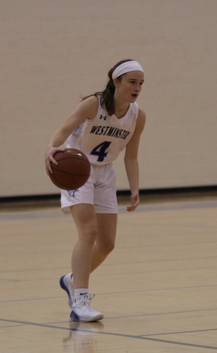 brooke_highmark's tweet image. Thank you @cstein and staff for sharing your vision and believing in me. Honored to receive an offer from @siu_wbasketball today. #GoDawgs  
@jsilvey2351 @CoachKat44