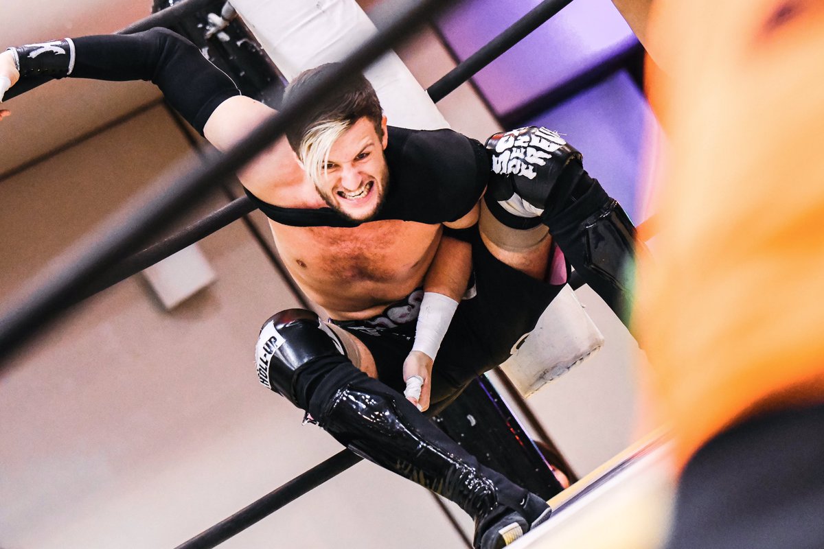 yumiiii125's tweet photo. #chrisbrookes #DOGP3 #ddtpro https://t.co/uisClV8AAb